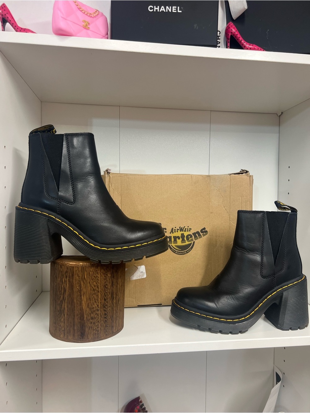 🔥 Dr. Martens Spence black leather flared heel Chelsea boots ladies size 6